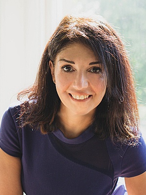 Dr Ioanna Nixon